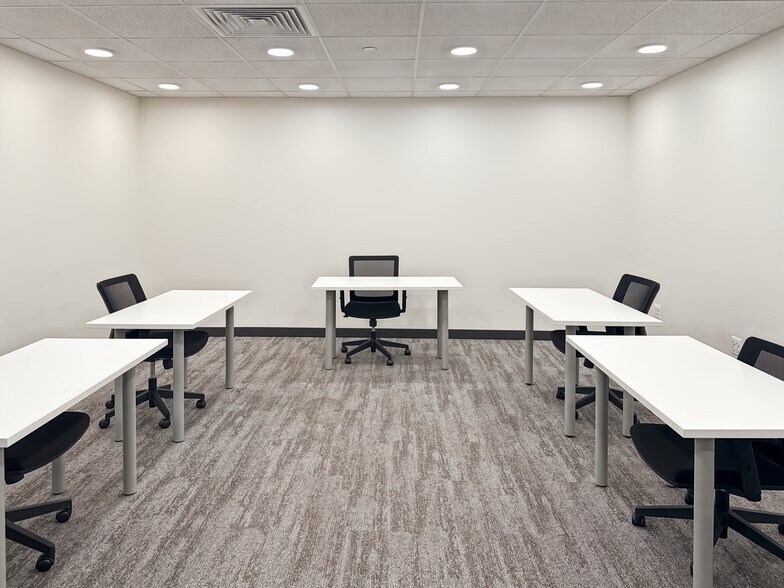 More Photos Of 901 N Market St, Wilmington Coworking Space