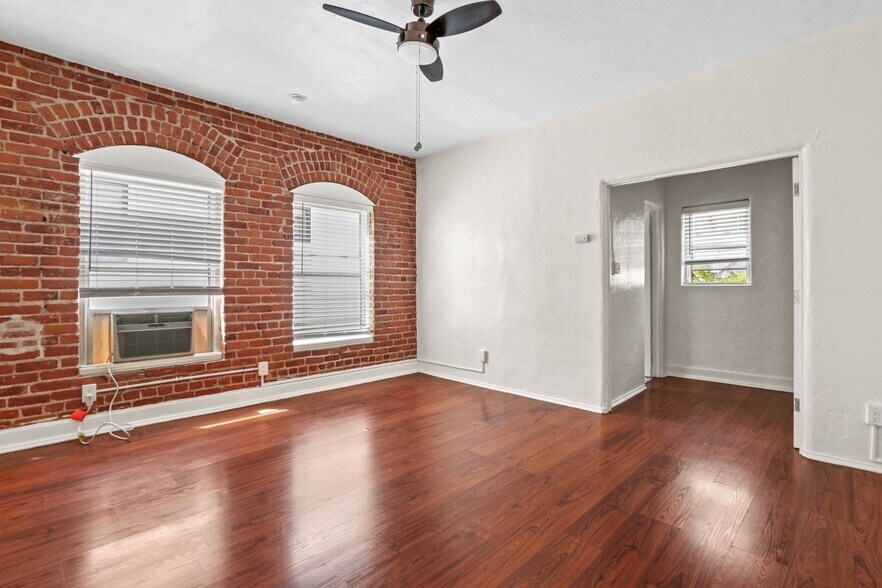 More Photos Of 3408 W Sunset Blvd, Los Angeles Apartments For Sale