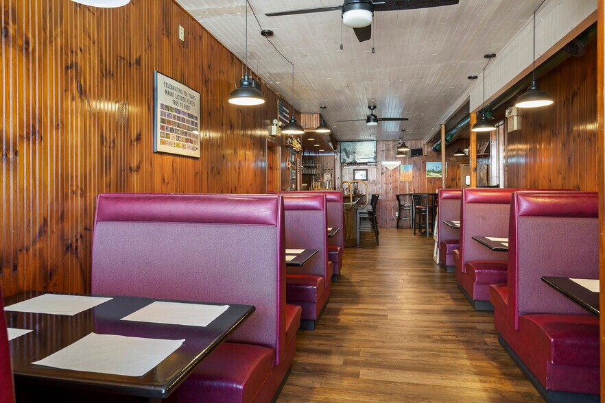 More Photos Of 64 Main St, Richmond Restaurant For Sale