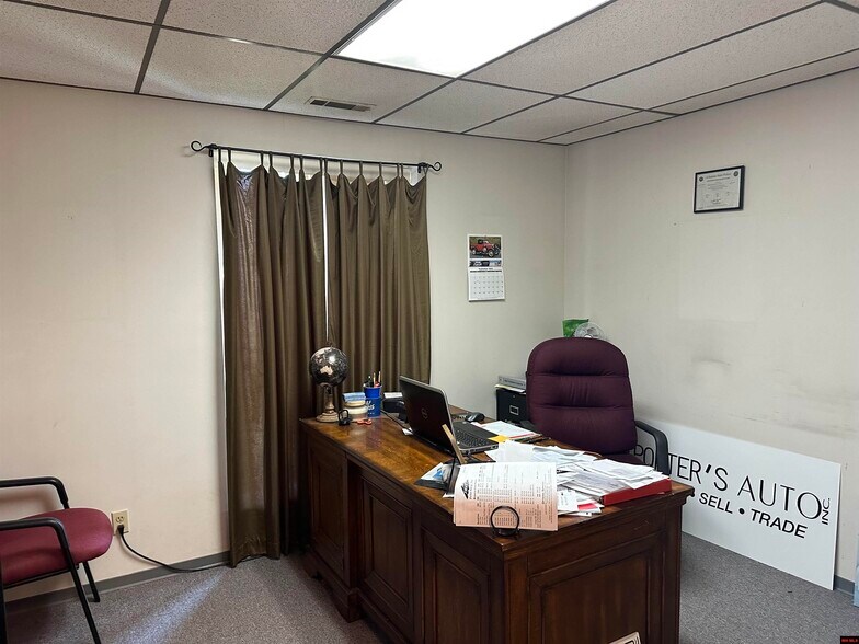 More Photos Of 300 Bomber Blvd, Mountain Home Industrial For Sale