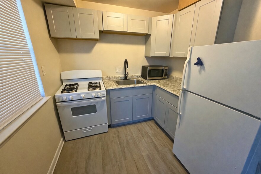 More Photos Of 3921 Maine Ave, Baltimore Apartments For Sale