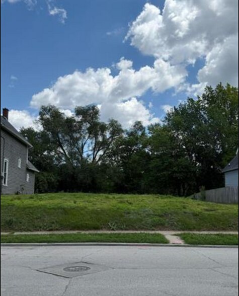 More Photos Of 1501 Bridge Ave, Davenport Land For Sale