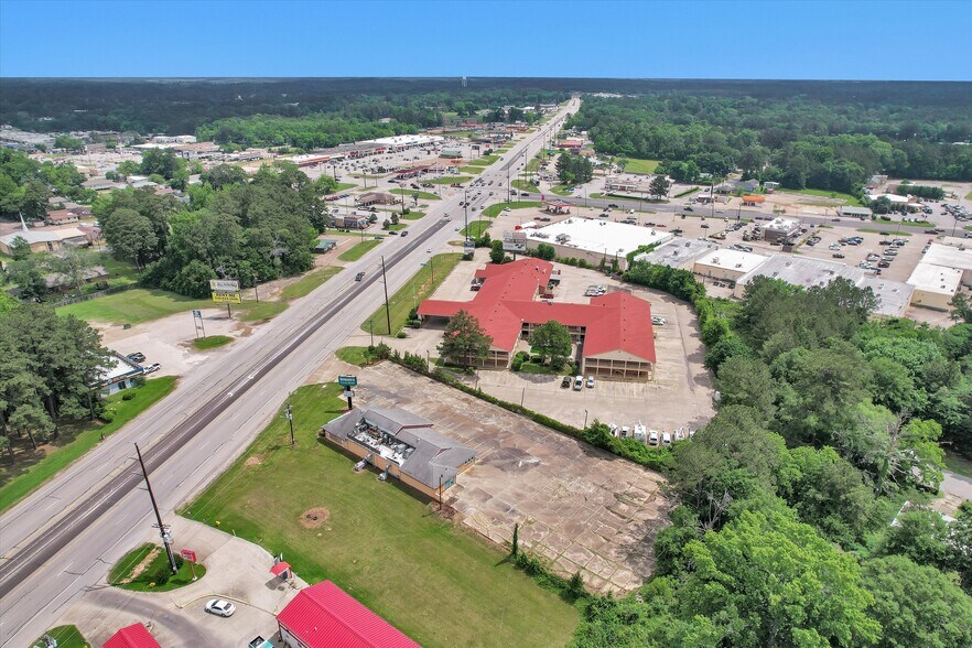 More Photos Of 235 E Gibson St, Jasper Restaurant For Lease