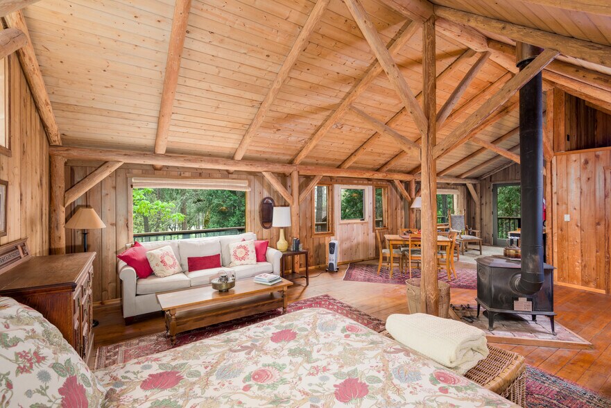 More Photos Of 818 Slagle Creek Rd, Grants Pass Winery Vineyard For Sale