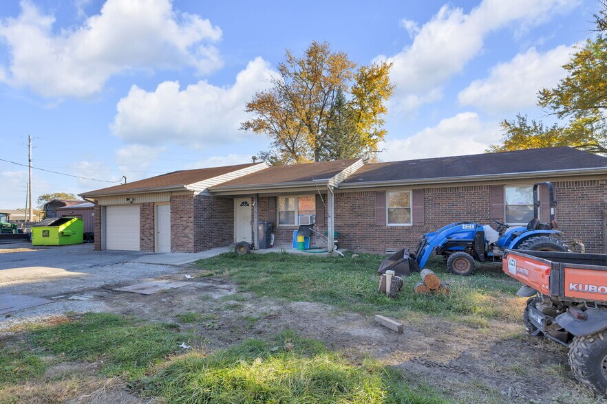 More Photos Of 7601 Milhouse Rd, Indianapolis Office For Sale