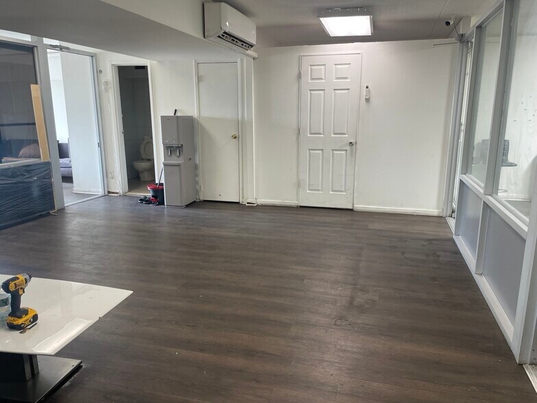 More Photos Of 33-70 Prince St, Flushing Multifamily For Sale