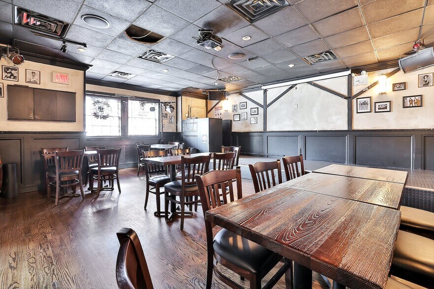 More Photos Of 33-35 W Central Ave, Pearl River Restaurant For Lease