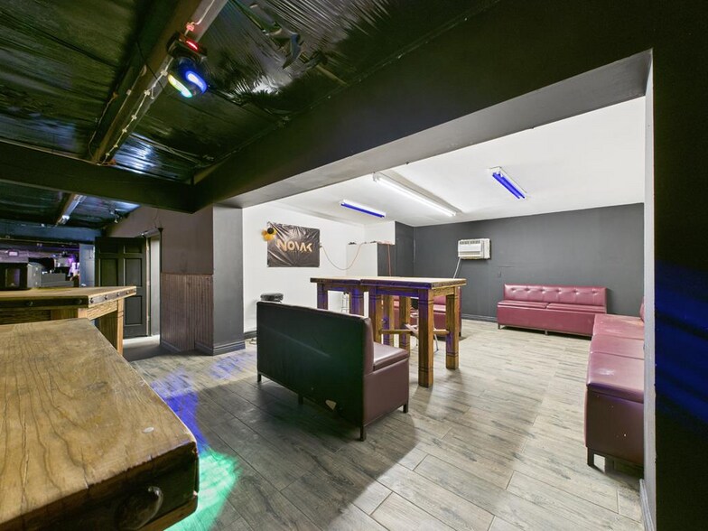 More Photos Of 1330 E 3rd St, Pecos Restaurant For Sale