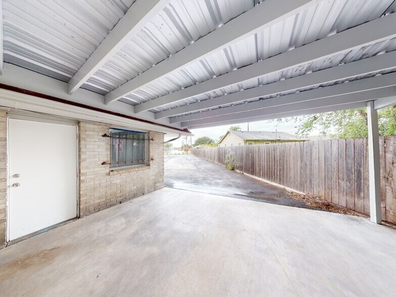 More Photos Of 3400 S Padre Island Dr, Corpus Christi Flex For Lease