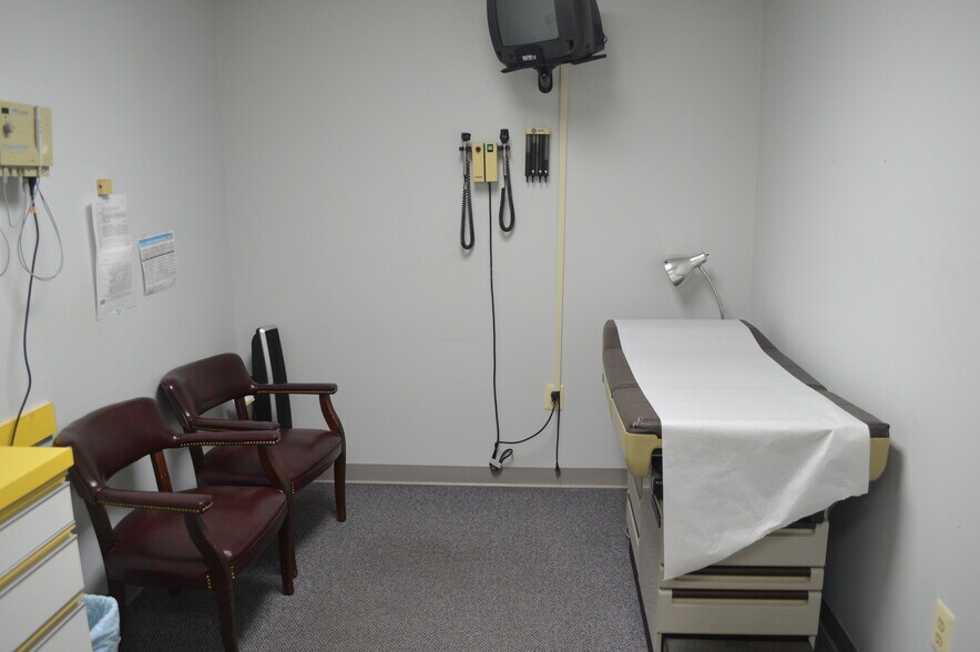 More Photos Of 2065-2067 Klockner Rd, Trenton Medical For Lease
