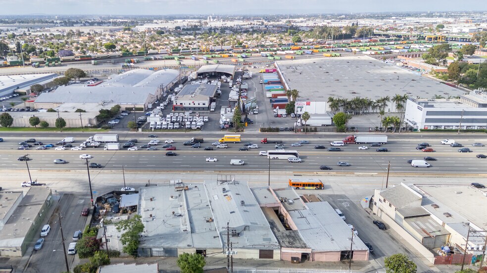 More Photos Of 4943-4941 Telegraph Rd, Los Angeles Showroom For Sale