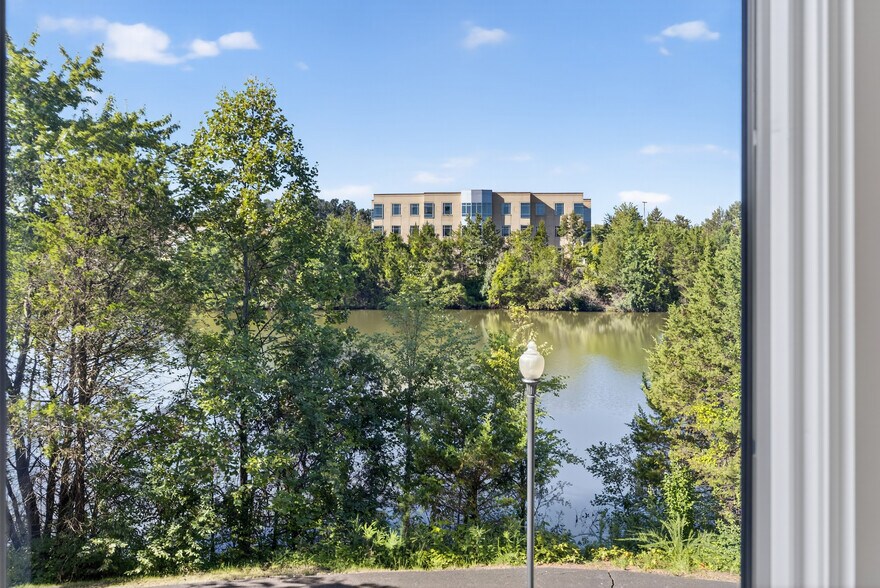 More Photos Of 46165 Westlake Dr, Sterling Medical For Sale