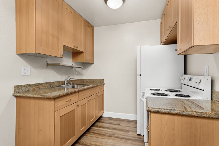 More Photos Of 2555 Sir Francis Drake Blvd, Fairfax Apartments For Sale