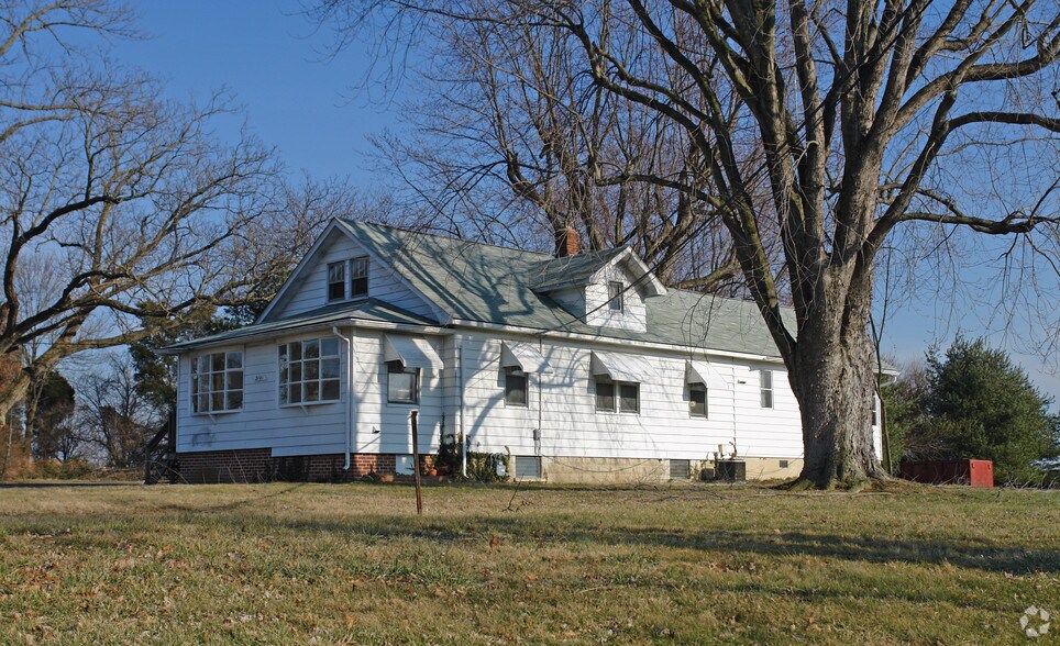 More Photos Of 2101 E Churchville Rd, Bel Air General Retail For Lease