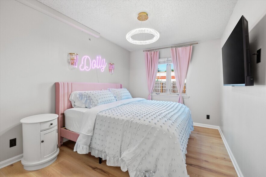 More Photos Of 107 Amity st, Louisburg Hotel For Sale