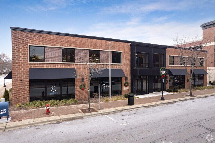 More Photos Of 44 S Vail Ave, Arlington Heights Office For Lease