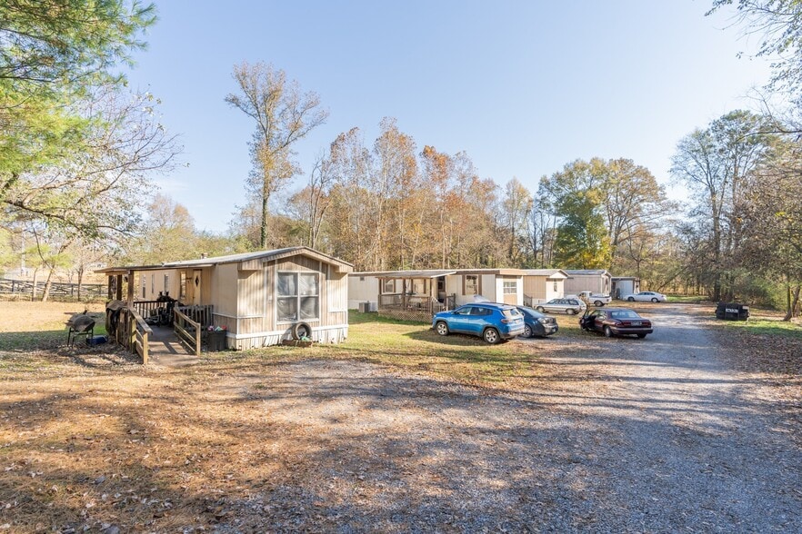 More Photos Of 434 N Pine St, Whitwell Manufactured Housing Mobile Home Park For Sale