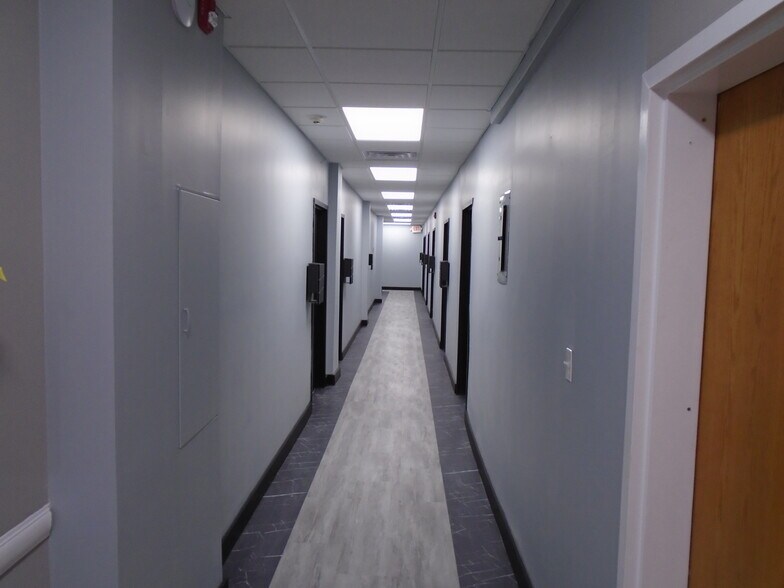 More Photos Of 473 Broadway, Bayonne Office For Lease