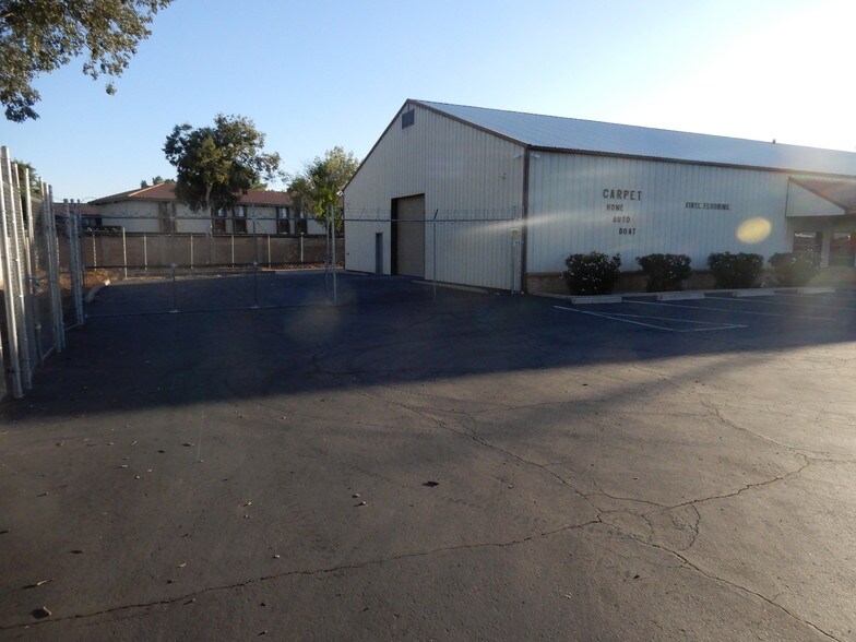 More Photos Of 2233 E Main St, Mesa Freestanding For Lease