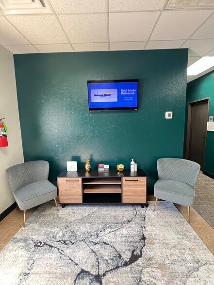 More Photos Of MacArthur Blvd, Oklahoma City Office For Lease