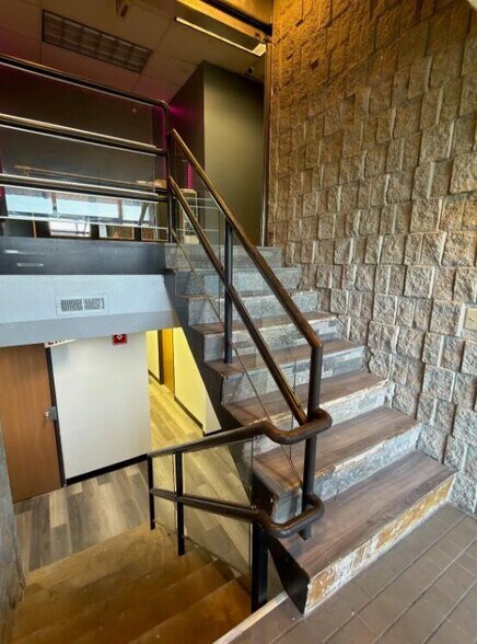 More Photos Of 3055 Templeton Rd, Columbus Loft Creative Space For Sale