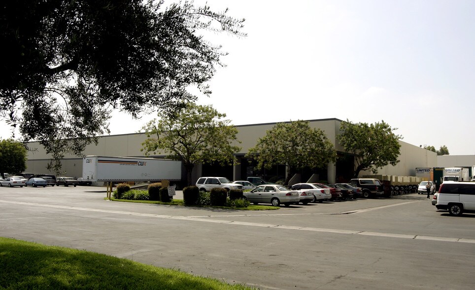 More Photos Of 14502-14514 Best Ave, Santa Fe Springs Manufacturing For Lease