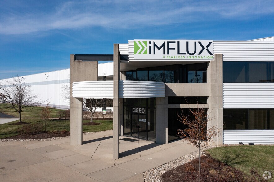 More Photos Of 3550-3560 Symmes Rd, Hamilton Manufacturing For Lease