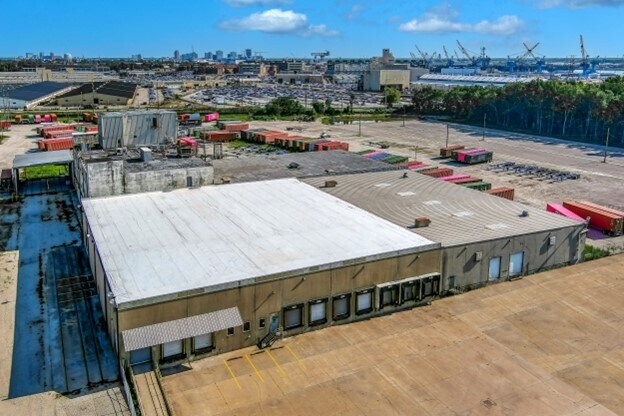 More Photos Of 3600 Elm Ave, Portsmouth Warehouse For Lease