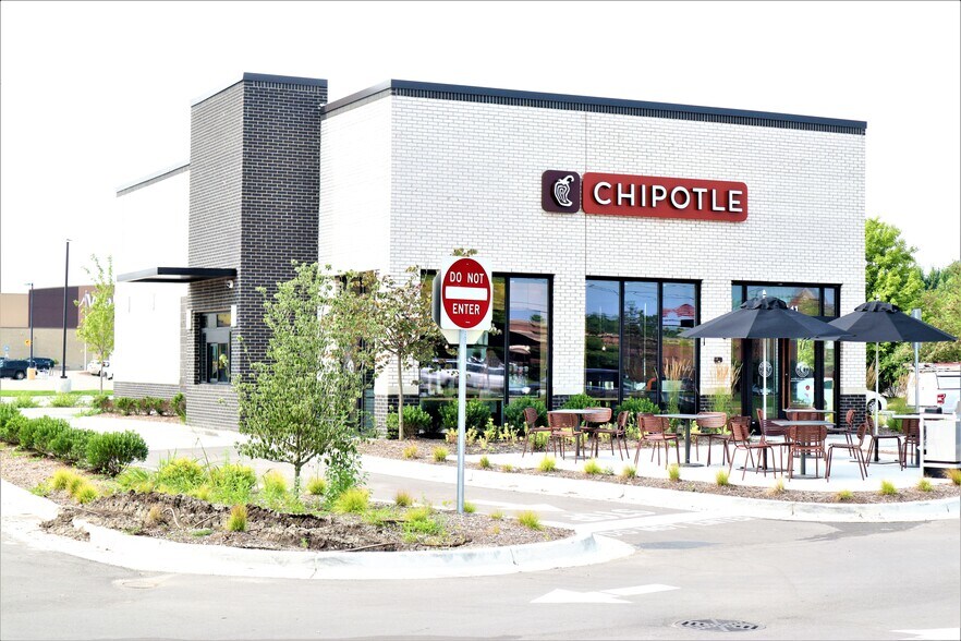 Primary Photo Of 45541 Michigan Ave, Canton Fast Food For Sale