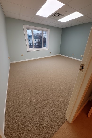 More Photos Of 94 Auburn St, Portland Office For Lease