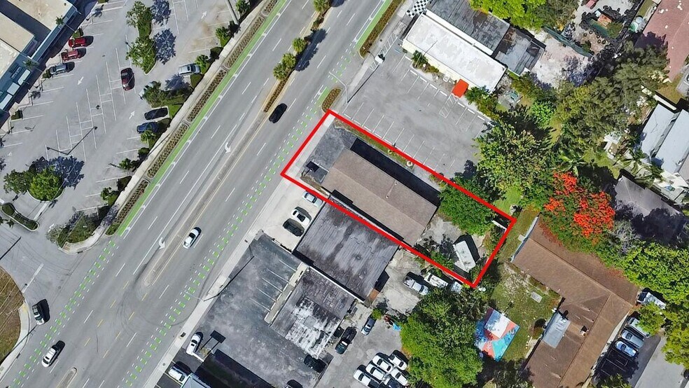 More Photos Of 200 W Prospect Rd, Oakland Park Freestanding For Sale