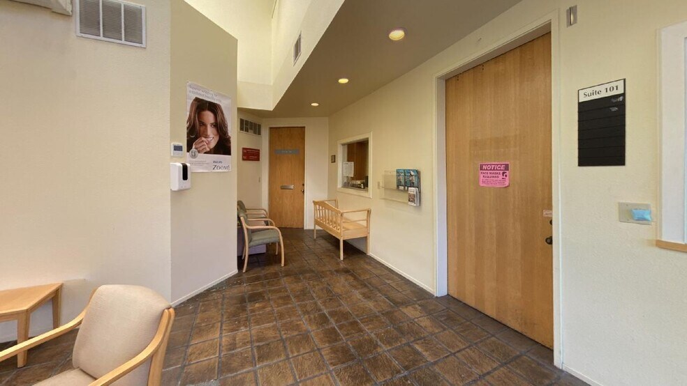 More Photos Of 911 Moraga Rd, Lafayette Medical For Lease