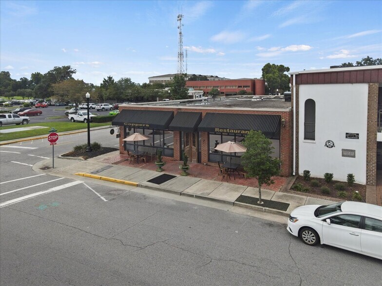 More Photos Of 201 Laurel St, Conway Restaurant For Sale