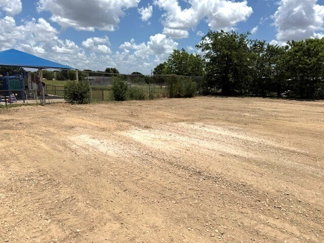 More Photos Of 3517 W Highway 90, Seguin Warehouse For Lease