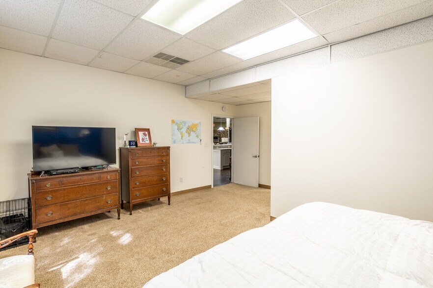 More Photos Of 1410 Incarnation Dr, Charlottesville Medical For Sale