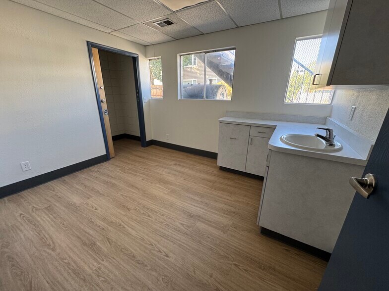 More Photos Of 455 W 5th St, Reno Medical For Sale