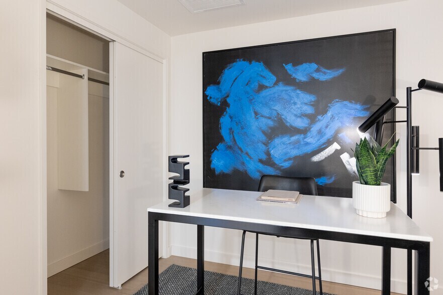 More Photos Of 2801 Sunset Pl, Los Angeles Apartments For Lease