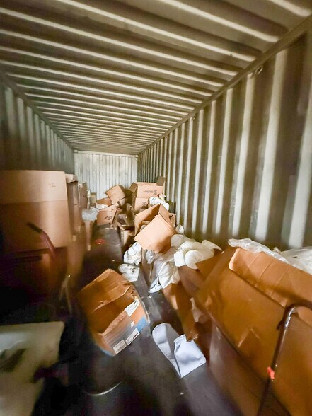 More Photos Of 5640 44th Ave S, Clinton Office For Sale