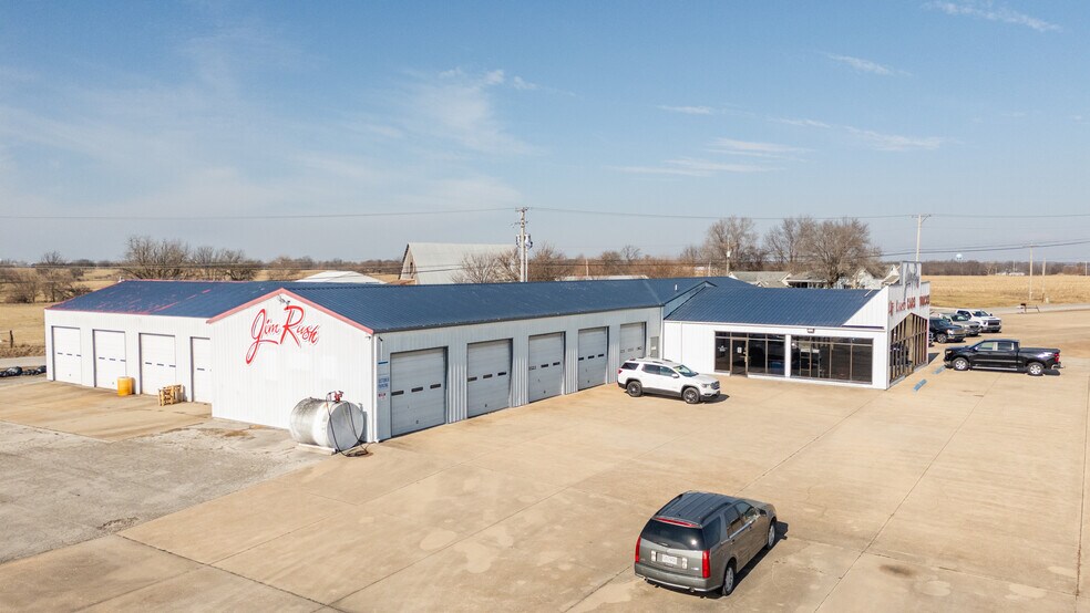 More Photos Of 3111 S Springfield Ave, Bolivar Auto Dealership For Sale