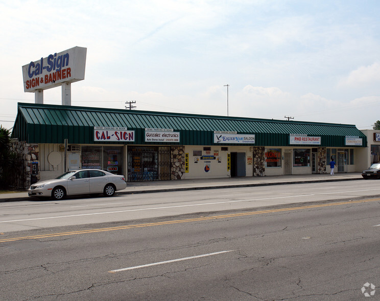 Primary Photo Of 15130-15190 Prairie Ave, Lawndale Storefront For Lease