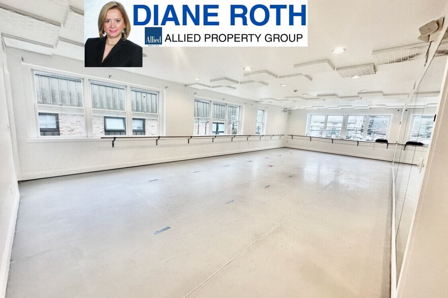 Primary Photo Of 36 Sherwood Pl, Greenwich Office For Lease