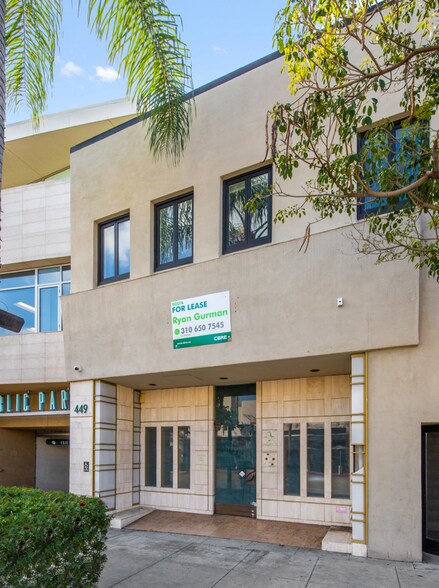More Photos Of 449-451 N Canon Dr, Beverly Hills Unknown For Lease