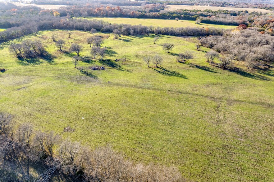 More Photos Of TBD TX 160, Whitewright Land For Sale