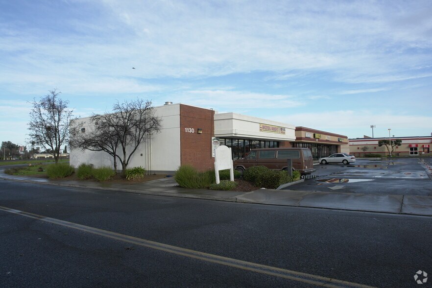 More Photos Of 1130 Country Club Dr, Madera Freestanding For Lease