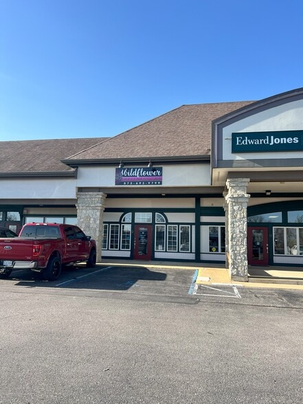 More Photos Of 1026 Palisades Blvd, Osage Beach Storefront Retail Office For Sale