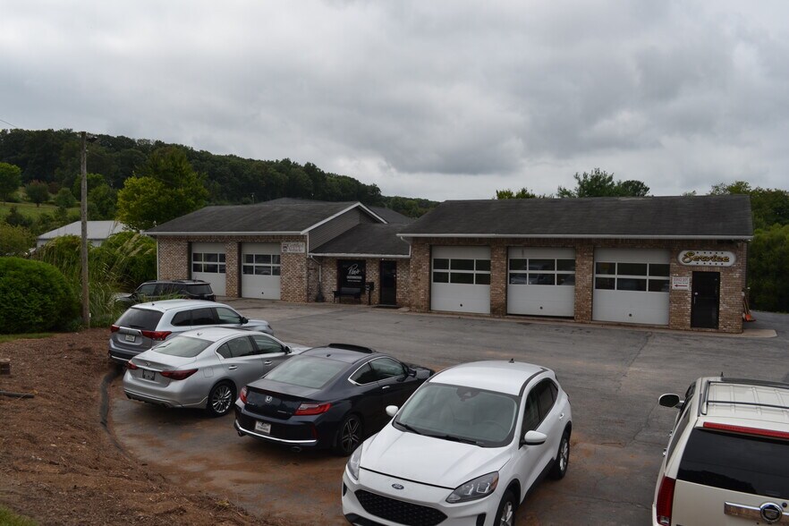 More Photos Of 4028 Hanover Pike, Manchester Auto Repair For Sale