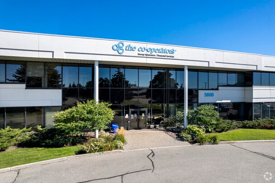 More Photos Of 5600 Cancross Ct, Mississauga Office For Sale