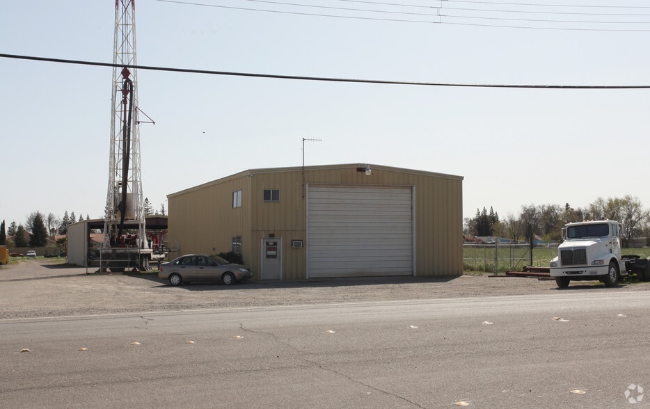Primary Photo Of 352-360 W Kentucky Ave, Woodland Warehouse For Lease