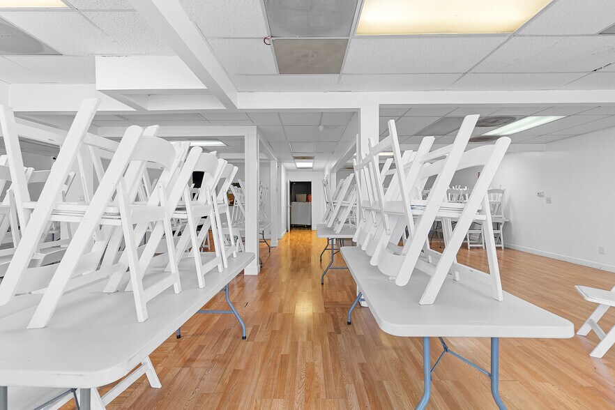 More Photos Of 2000-2010 W Lincoln Ave, Anaheim Freestanding For Sale