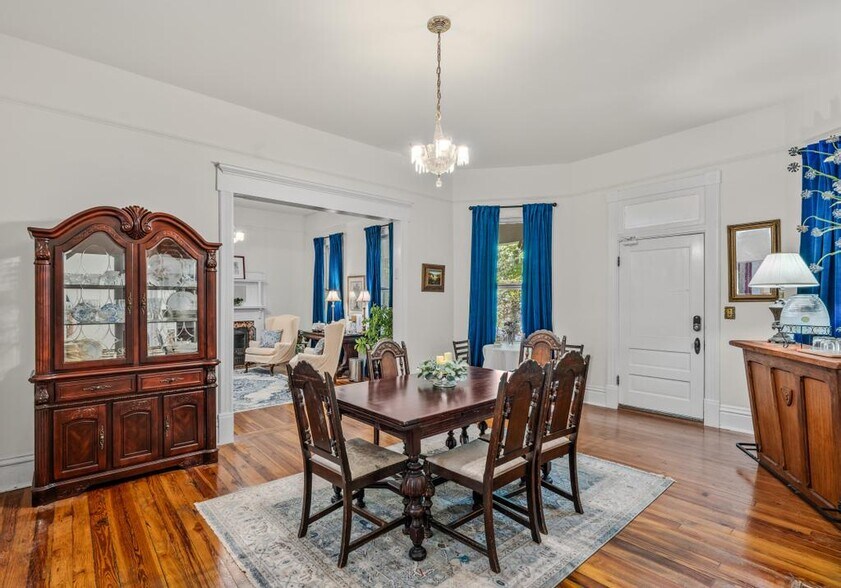 More Photos Of 252 Seavy St, Senoia Hospitality For Sale
